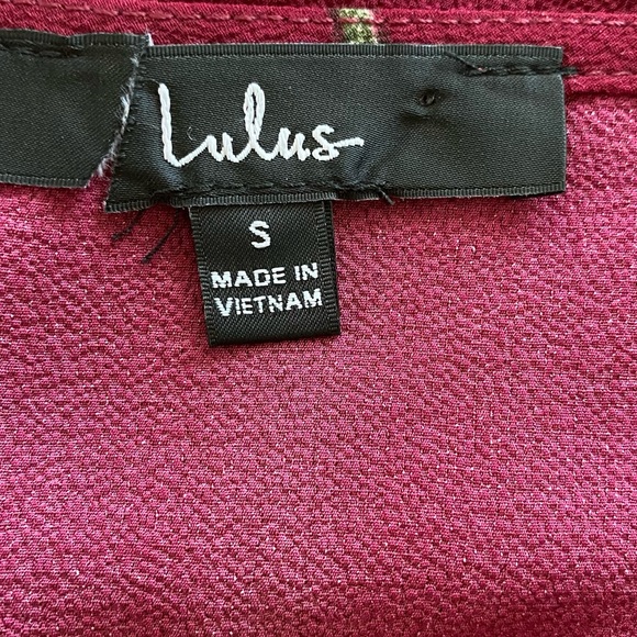 LULUS BURGUNDY FLORAL WRAP MAXI DRESS SIZE SMALL 🌟EUC🌟 - Picture 12 of 16